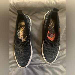 Women’s Blowfisg Malibu slip on shoes size 9